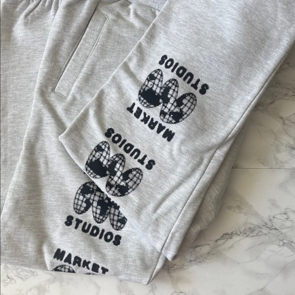 NWT MARKET Studios Graphic Sweatpants Joggers Medium
